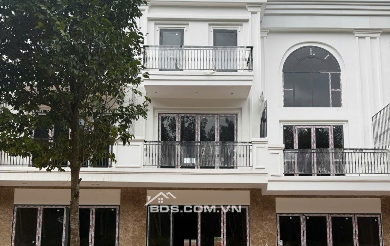 Bán shophouse Ân Phú Buôn Ma Thuột mặt tiền Hà Huy Tập 100m² giá tốt